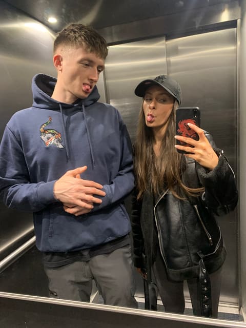 A mirror selfie of Tallulah and Thomas